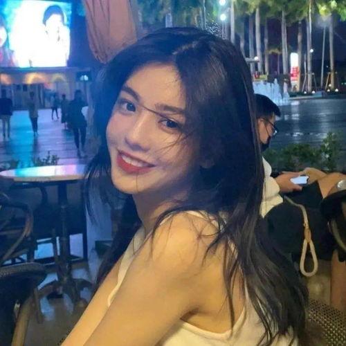 陈慧闲背景,从平凡女孩到璀璨明星的蜕变之路